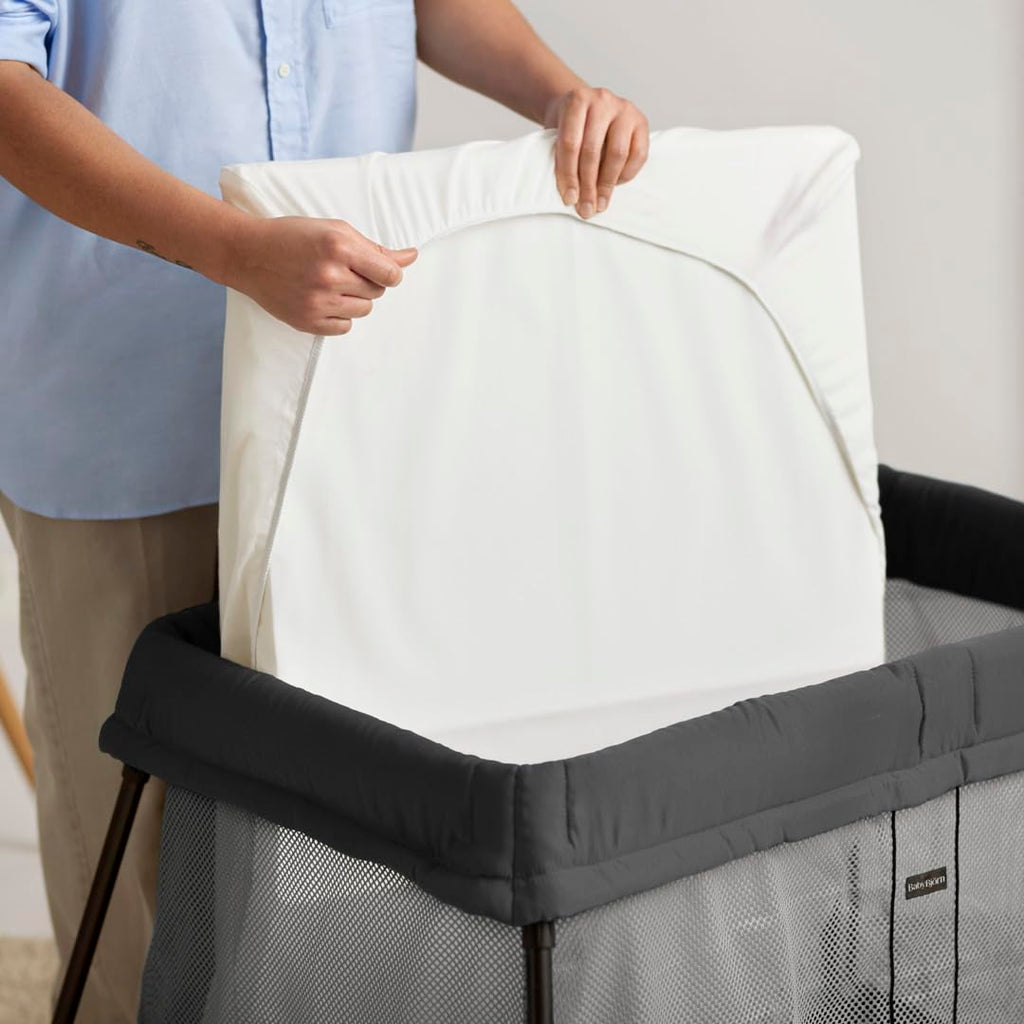 Travel Crib with Fitted Sheet E156