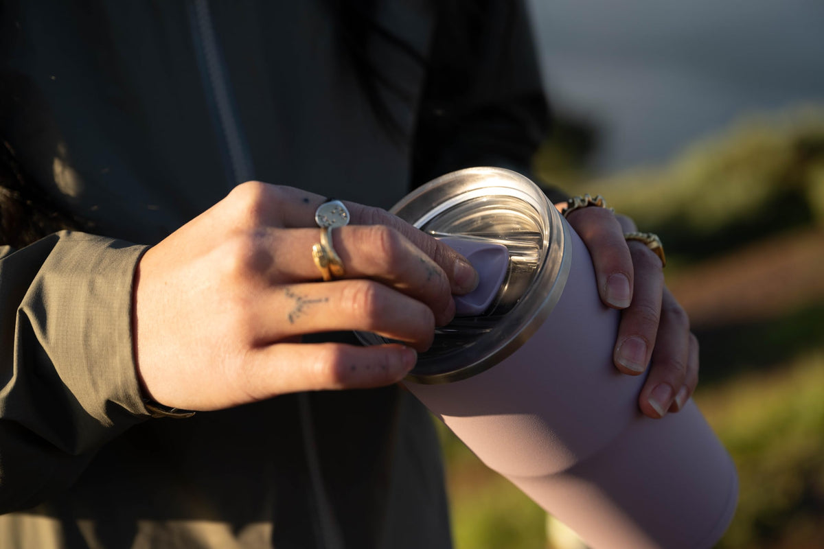 Insulated Stainless Steel Tumbler with Leak Resistant Lid N2066